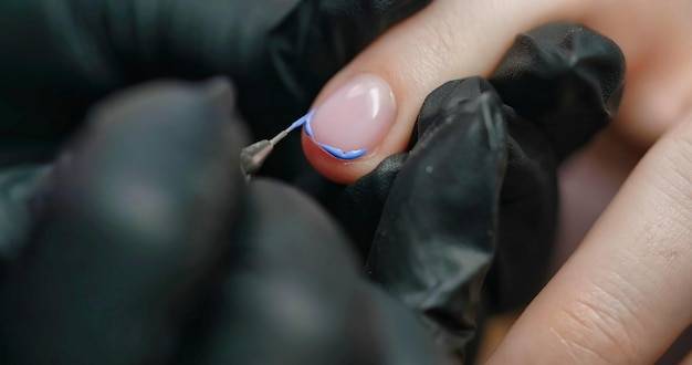 Jak prawidłowo robić hybrydy i uniknąć najczęstszych błędów?