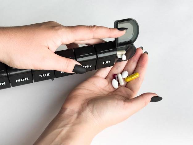 Gdzie można kupić zestaw do hybryd do domowego manicure?