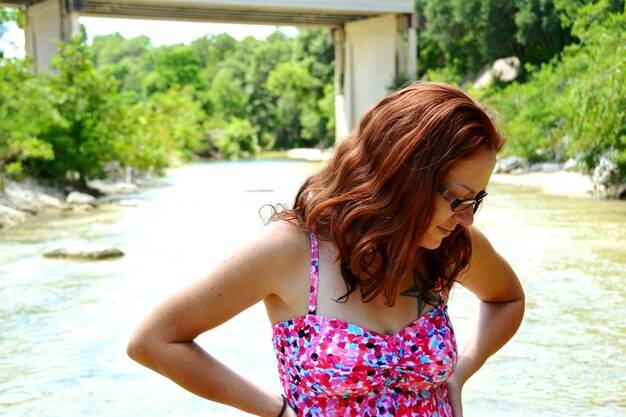 Jak zrobić na włosach lekkie fale domowymi sposobami?