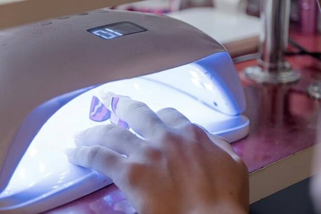 Jaka lampa do paznokci żelowych sprawdzi się w domowym manicure?