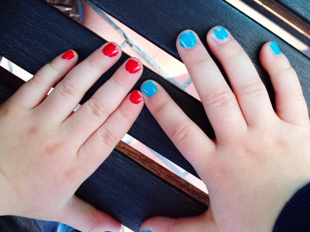 Semilac jak zrobić trwały manicure w domowych warunkach